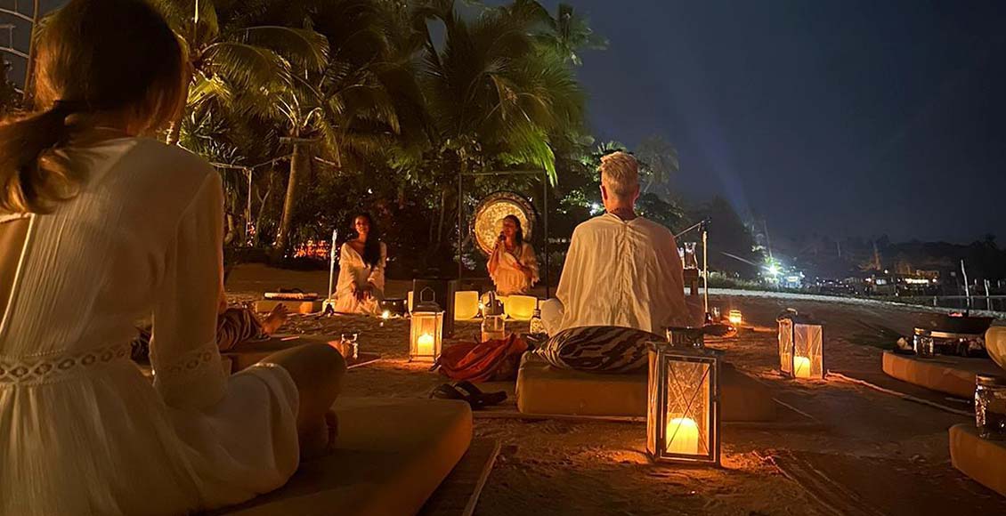 Full-moon sound bath on the beach